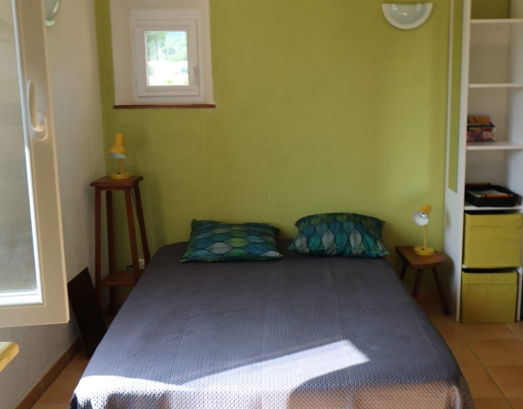 chambre du gite Provence artemiss