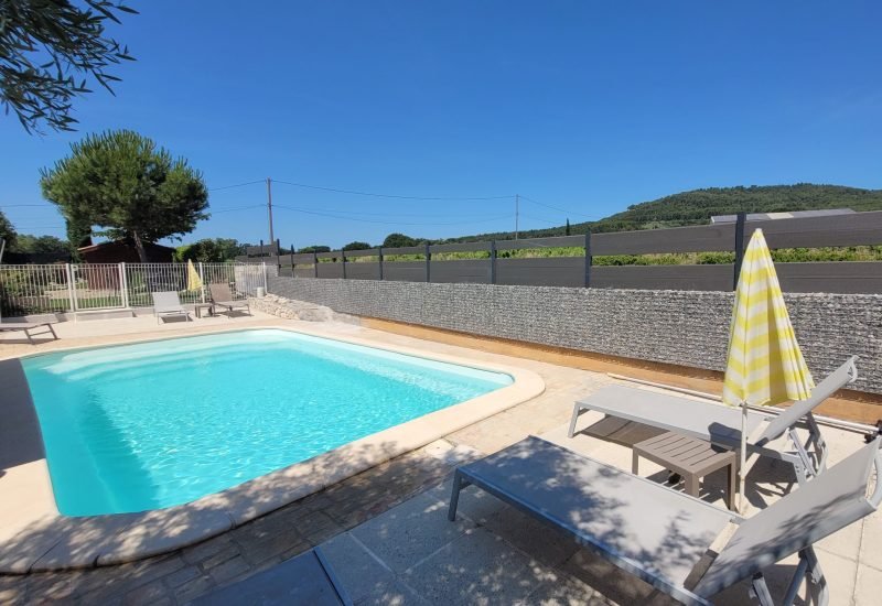 Domaine Artemiss vue colline Perréal
