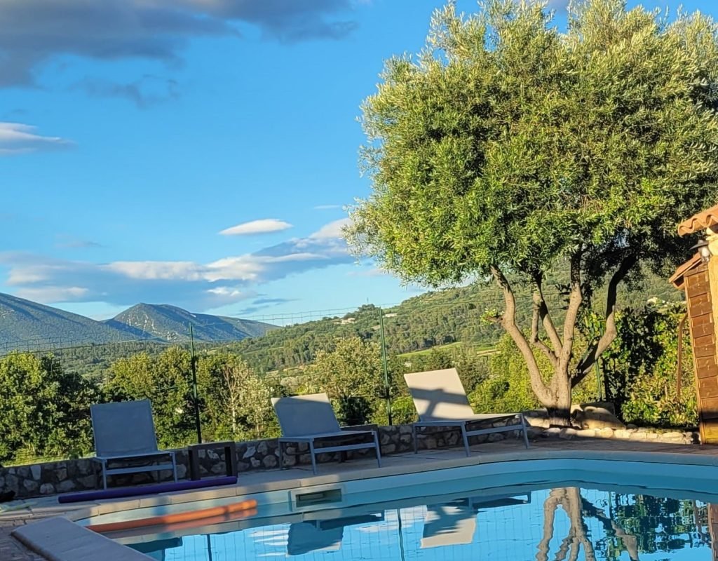 PISCINE LUBERON APT